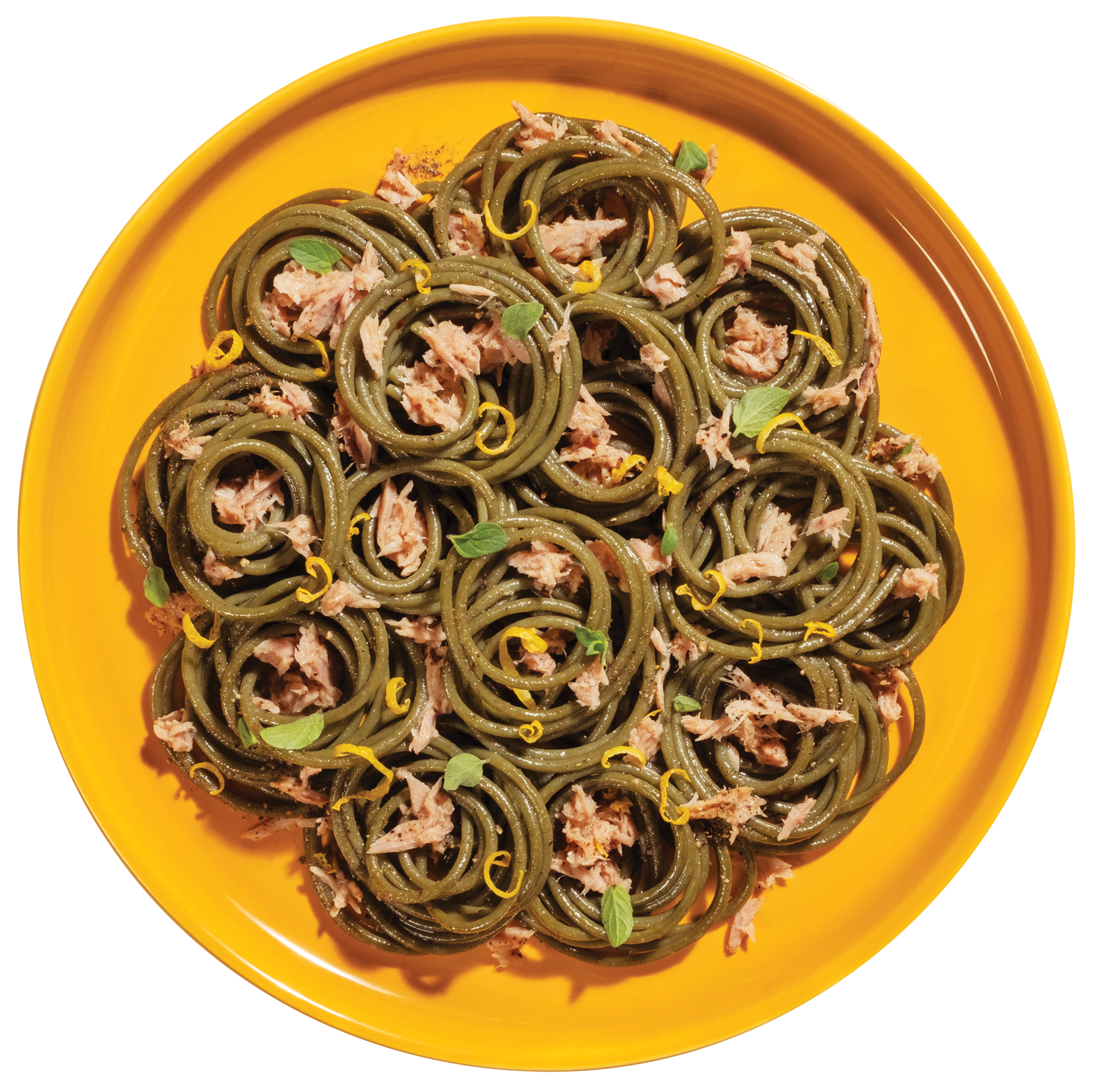 Spaghetti au riz brun et à la spiruline avec thon et fines herbes